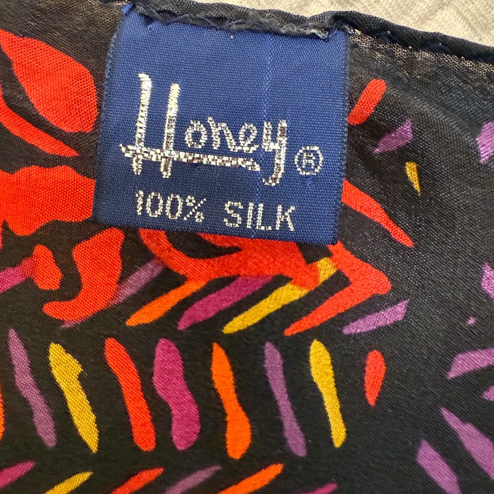 Vintage Honey Japan 100% Silk Floral & Chevron Print Scarf – 10" x 52" - Picture 7 of 8